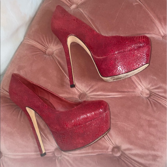 Alice + Olivia Red Platform Heels - Picture 10 of 13